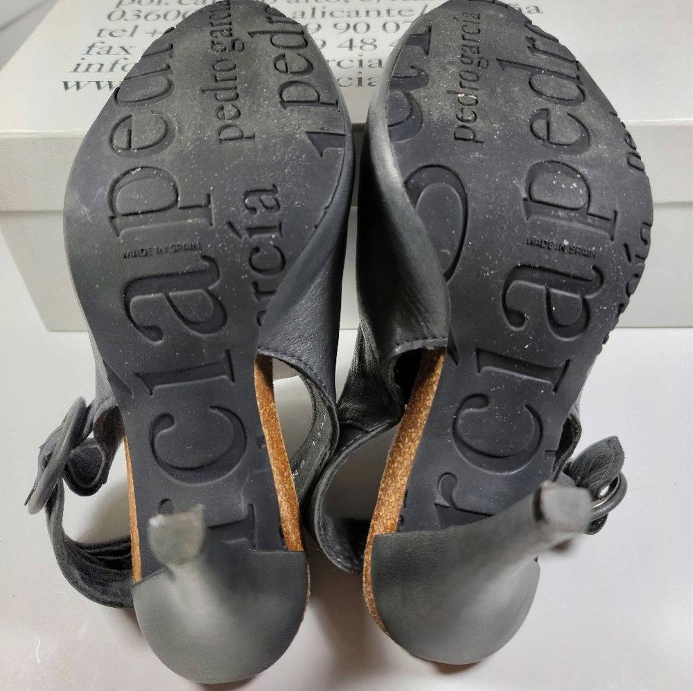 Pedro Garcia Yelena Leather Slingback Pumps - Picture 6 of 12